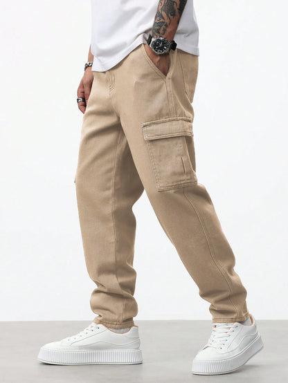 Manfinity RivetRise Men Flap Pocket Side Cargo Jeans Khaki