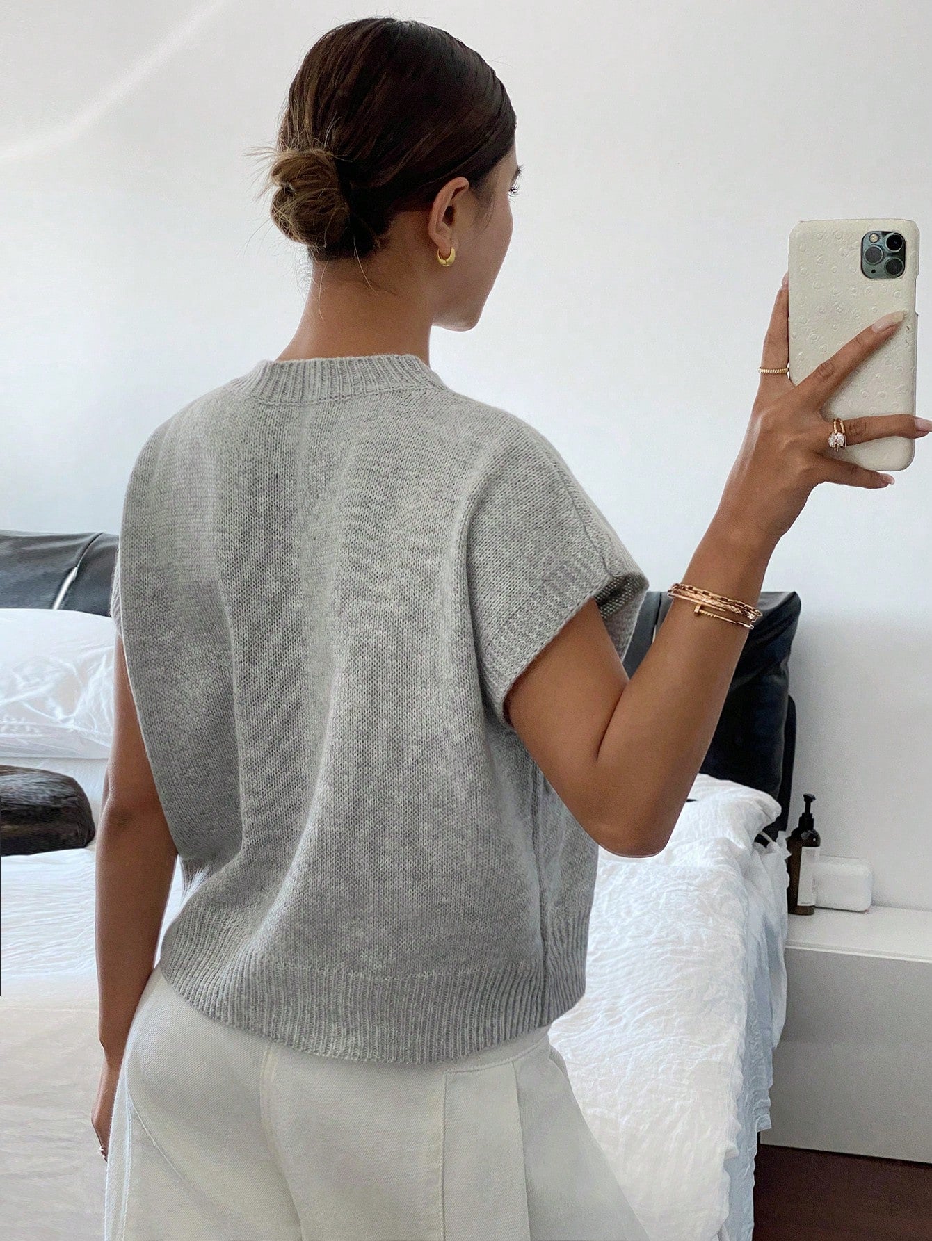 SHEIN Frenchy Women's Solid Color Knitted Casual Sweater, Simple & Fashionable, Everyday Wear,Women's Solid Gray Handmade Patterned Floral Knit Top,New Year's Sweater, Casual Sweater, Fall/Winter Clothing, Can Be Worn Outside/Inside,For Daily Wear Grey